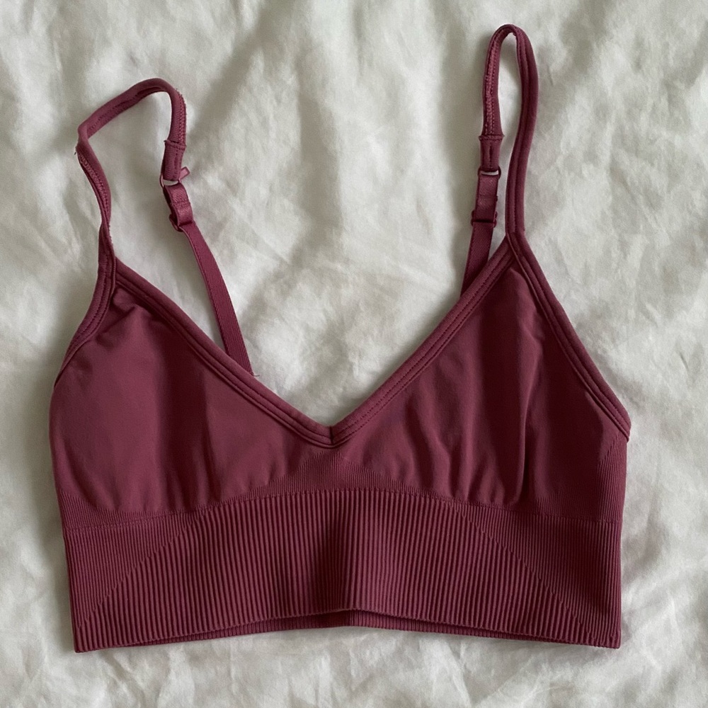 Lululemon ebb to street bra